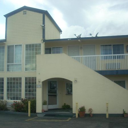 Economy Inn Сисайд Экстерьер фото