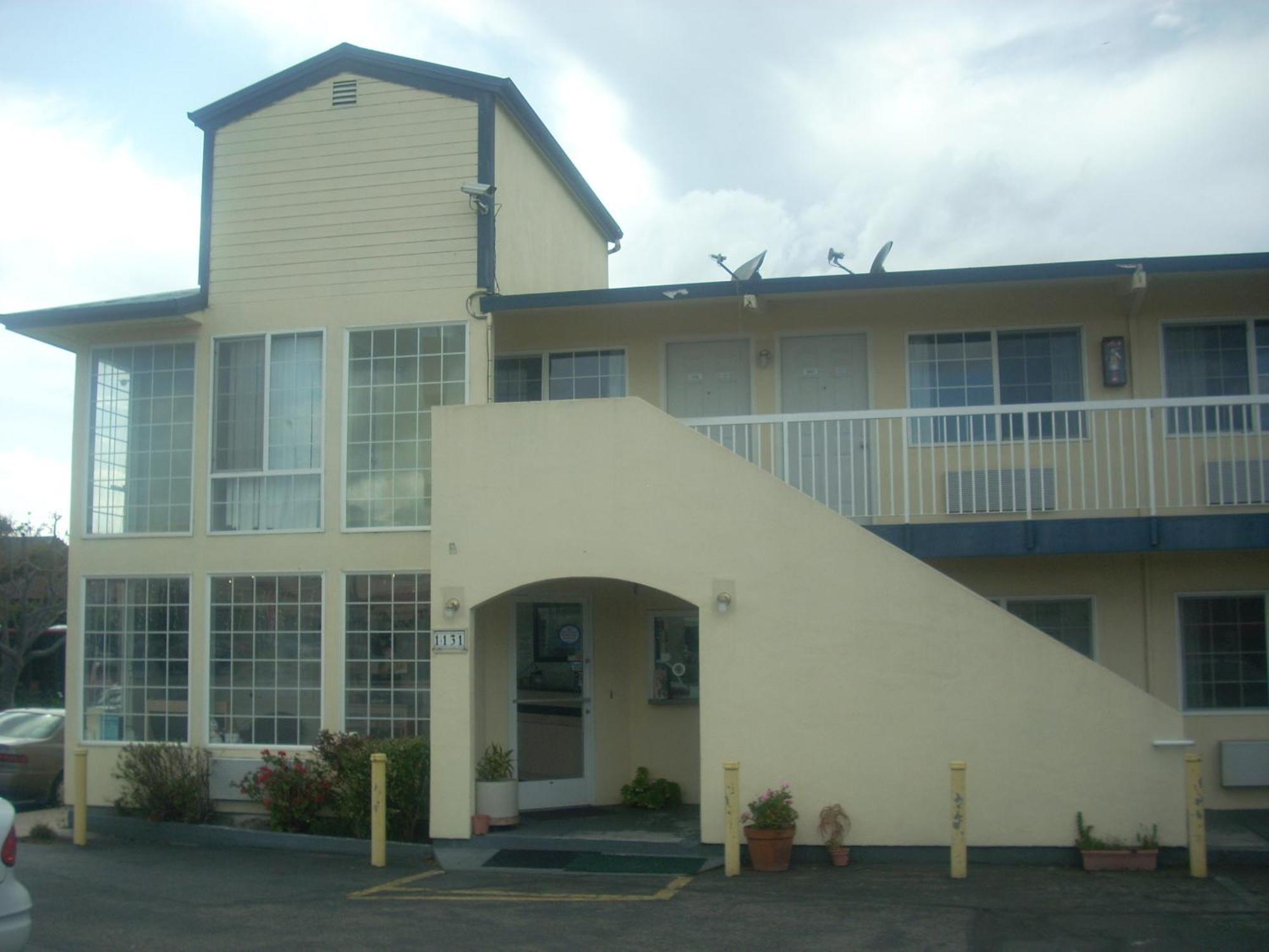 Economy Inn Сисайд Экстерьер фото
