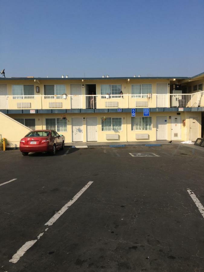 Economy Inn Сисайд Экстерьер фото